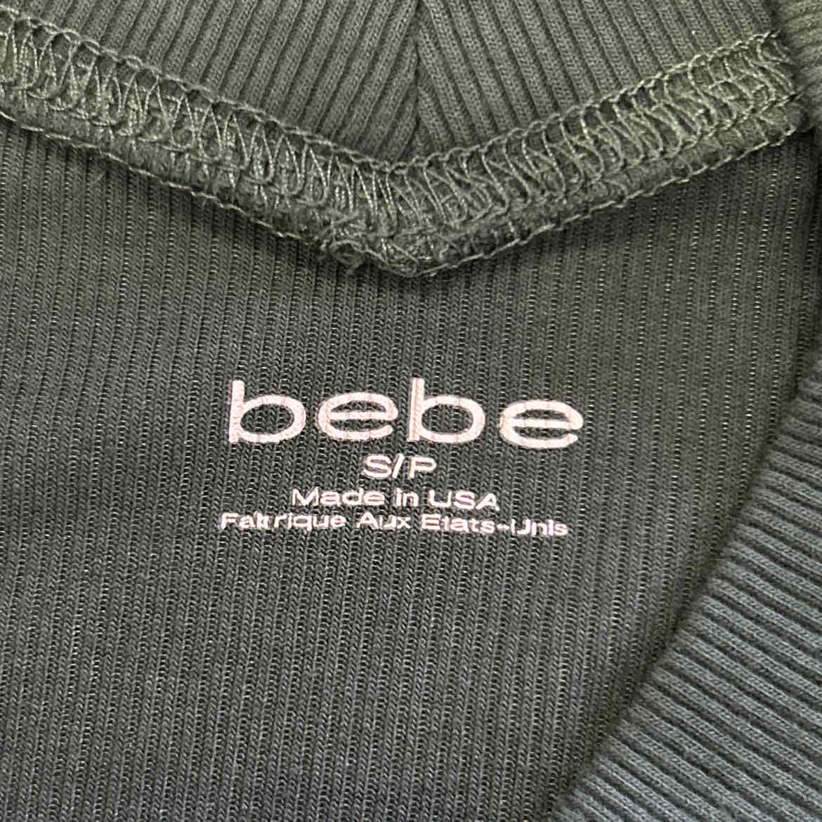 Bebe Size S Green Preloved T-Shirt SS