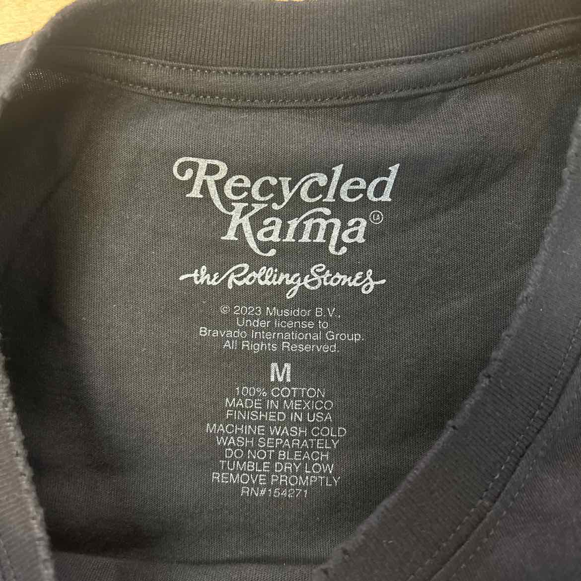 Recycled Karma Size M Black New T-Shirt SS