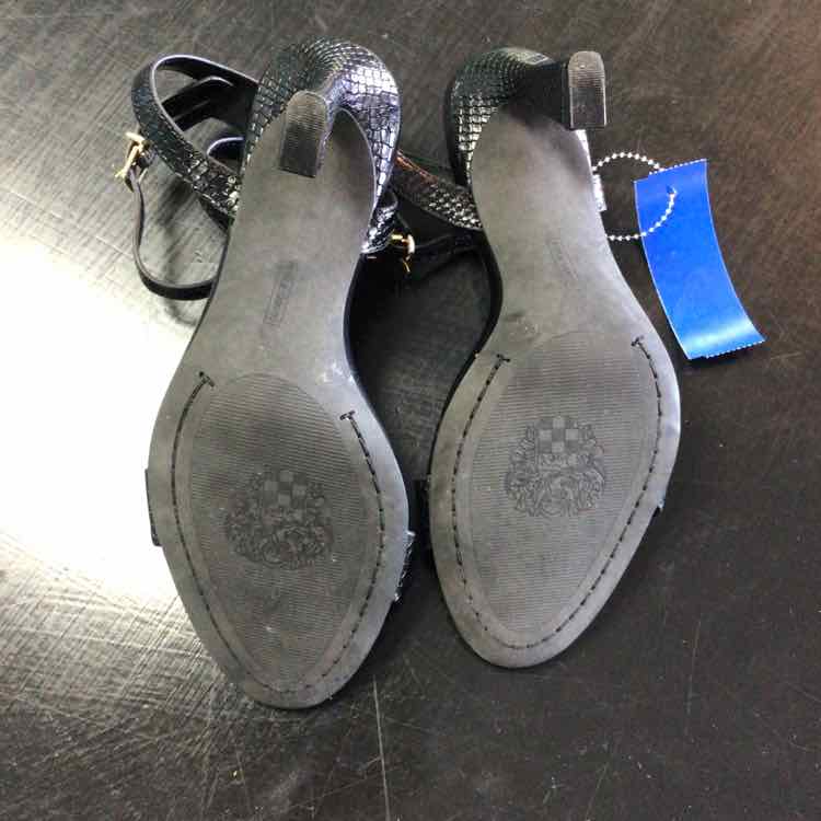 Vince Camuto Shoe Size 9 Black Pumps