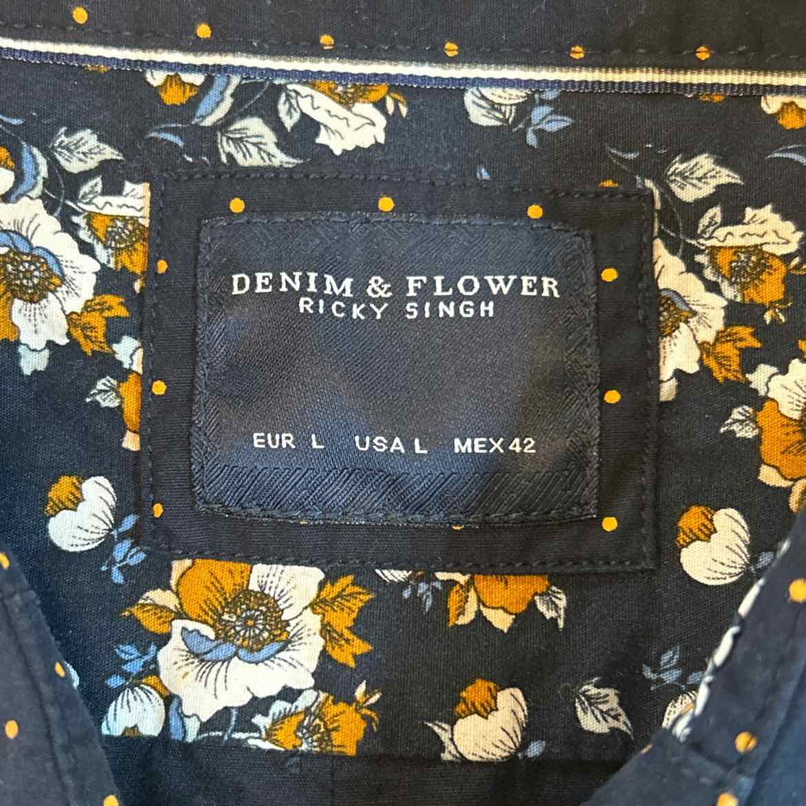 Denim & Flower Size L Navy Preloved MENS Button Down Shirt