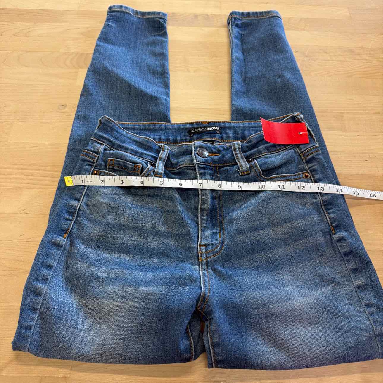 Fashionova Size 3 Denim Preloved Jeans