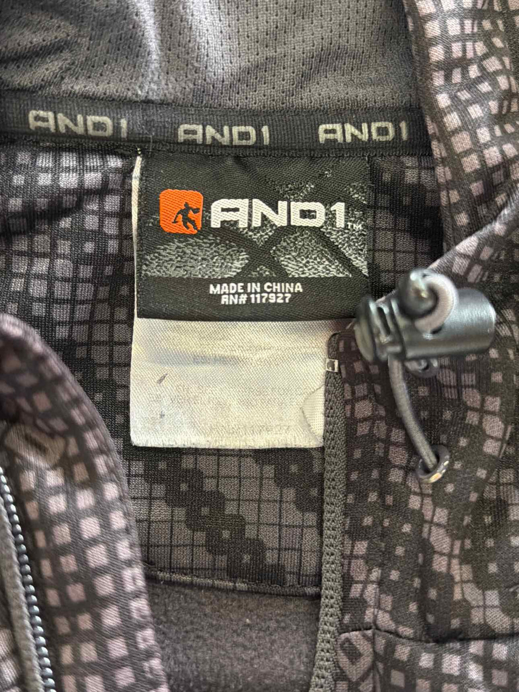 AND1 Size L Black Gray MENS Athletic Jacket