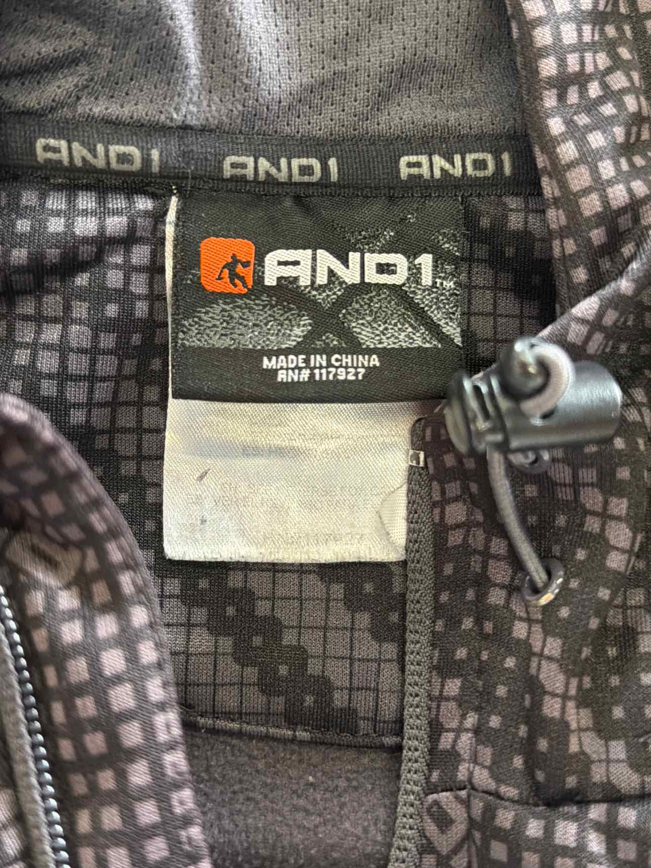 AND1 Size L Black Gray MENS Athletic Jacket