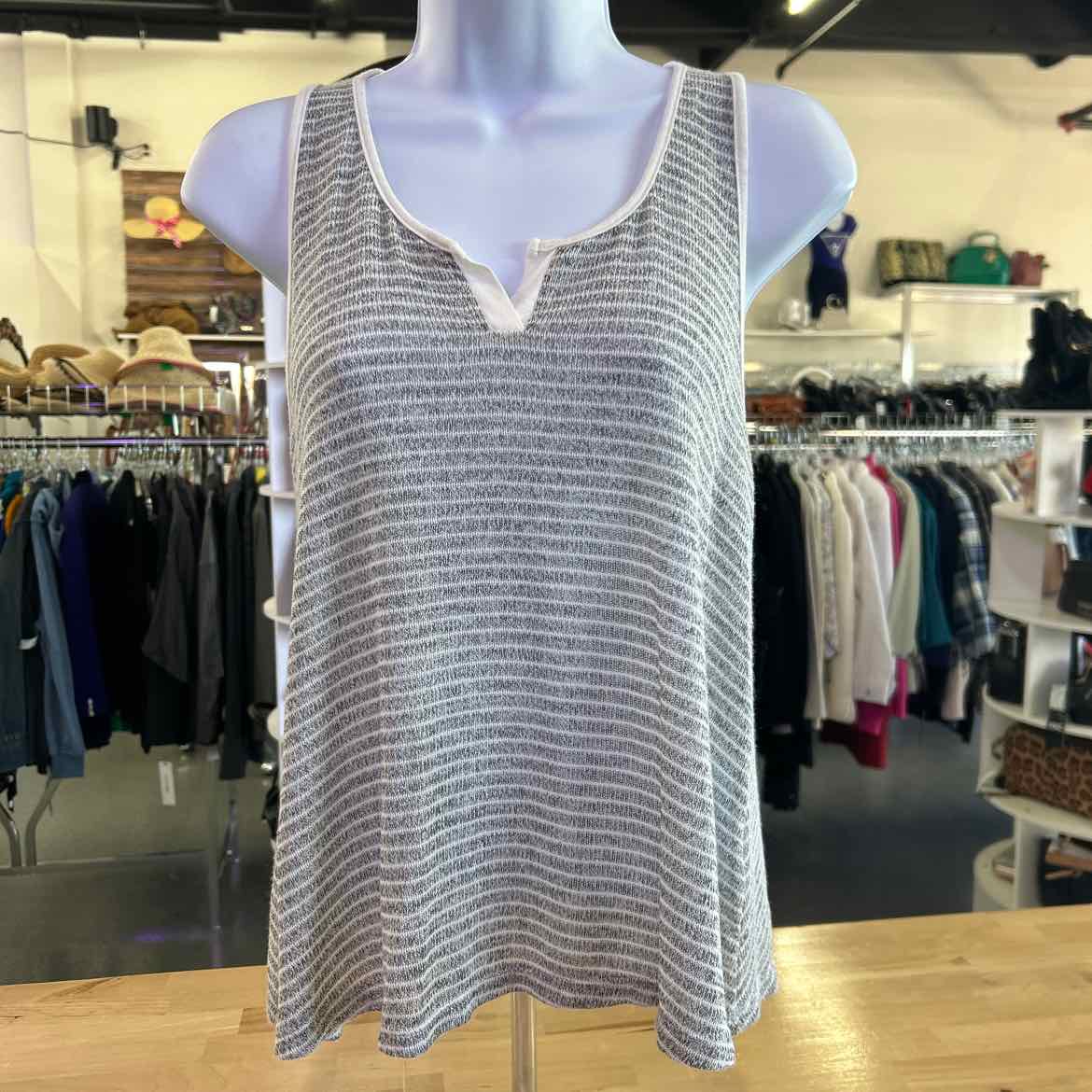 kelly cowley Size S Gray Preloved Tank