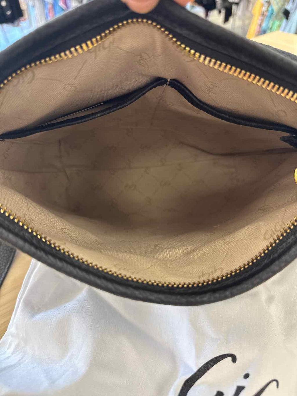 GiGi New York Andie Black Leather Crossbody