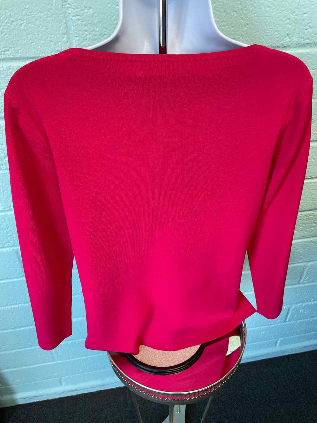 Cable & Gauge Size L Hot Pink Sweater