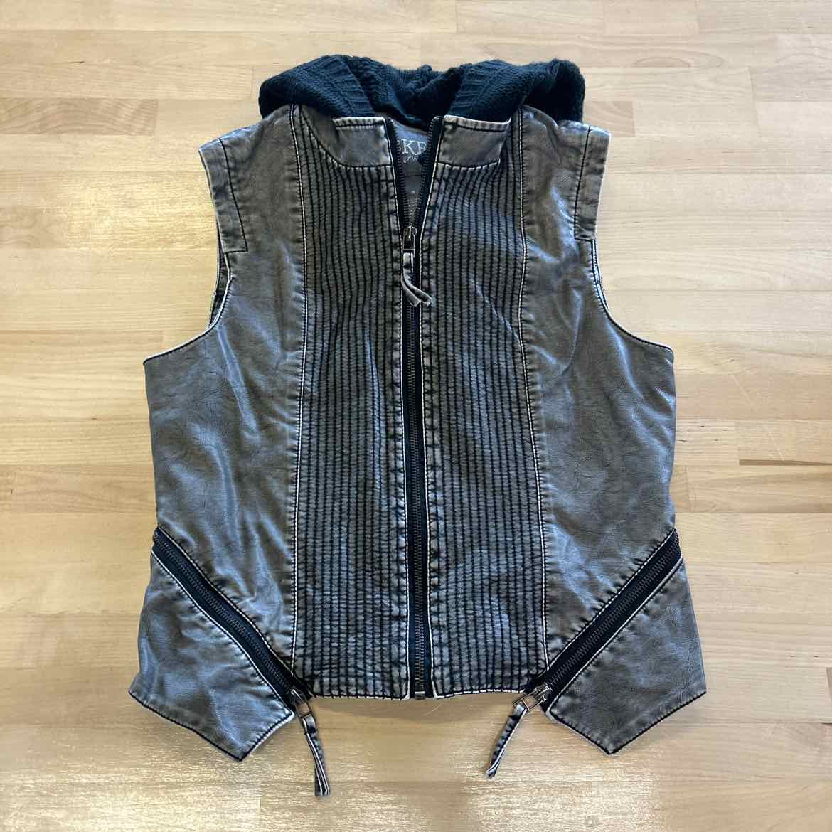 BKE Size S Gray Vest