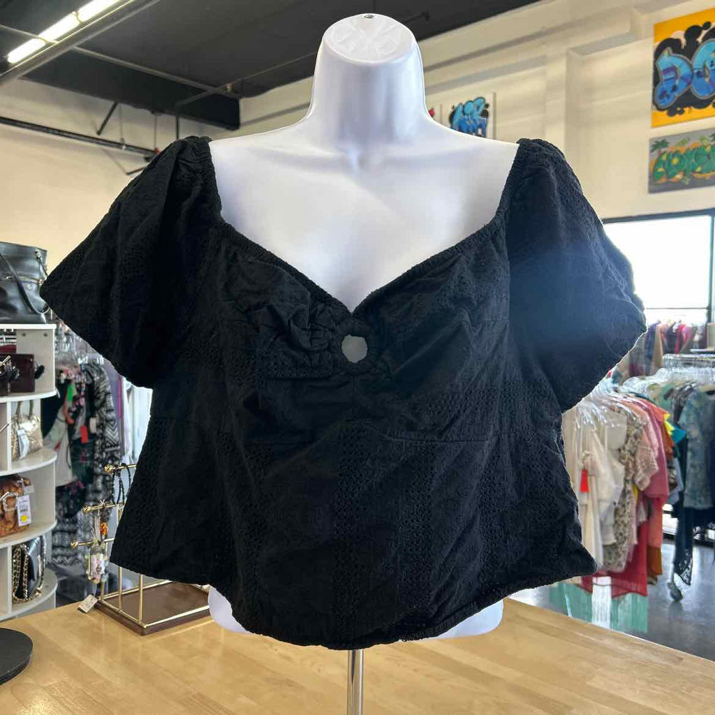 Torrid Size 1 Black Preloved Blouse SS