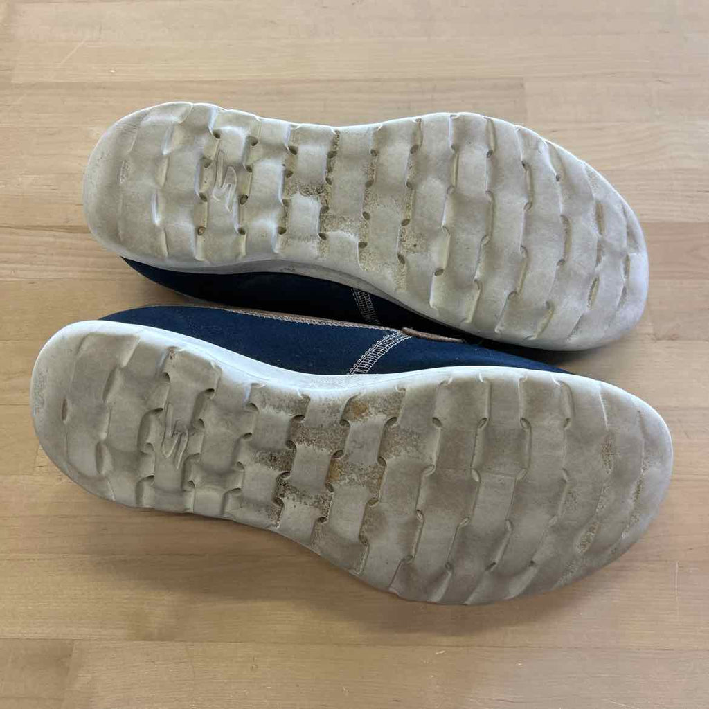 Skechers Size 10 Navy/Brown Preloved Sneakers