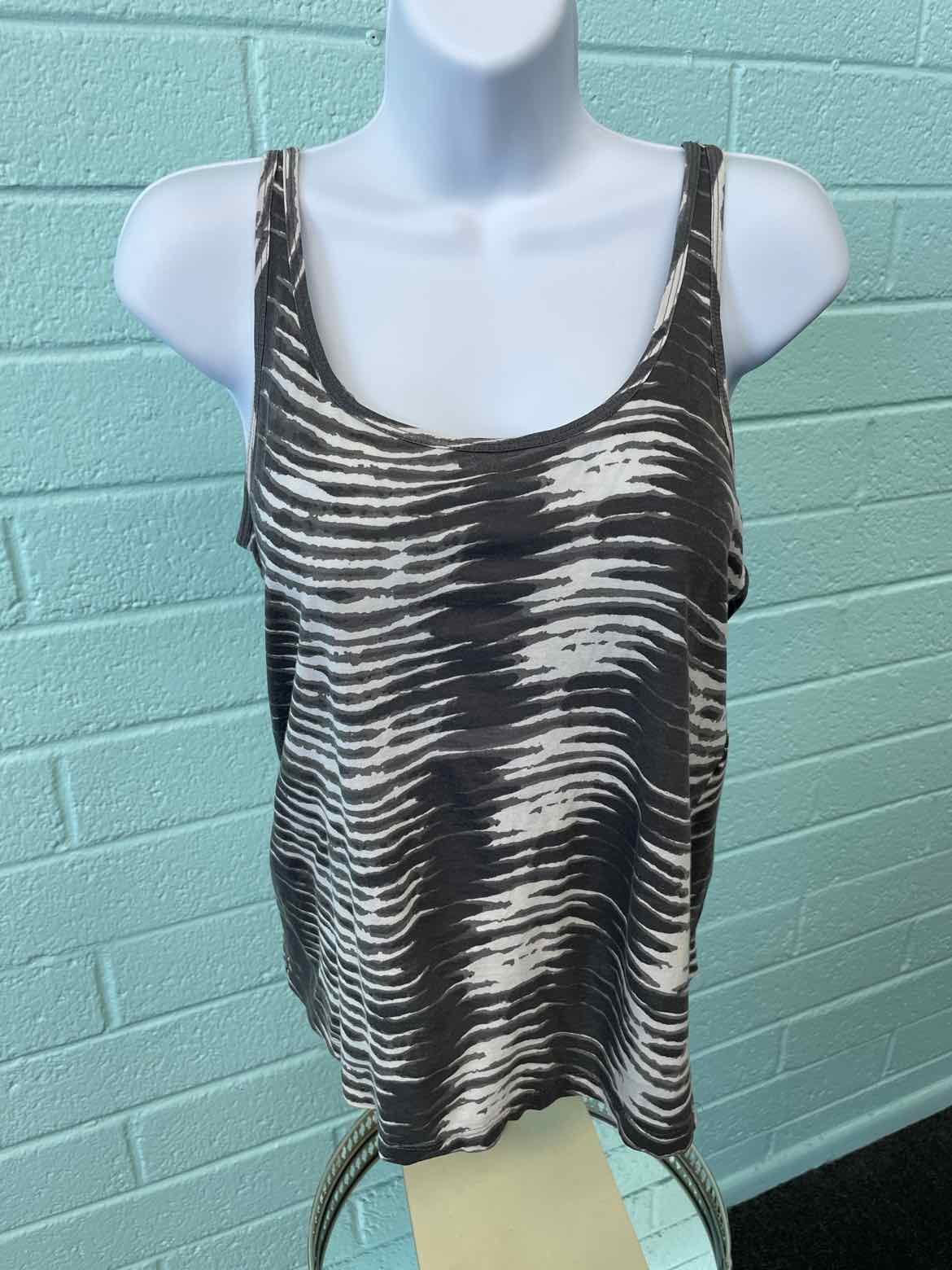 Loft Size XS Gray & White Tank