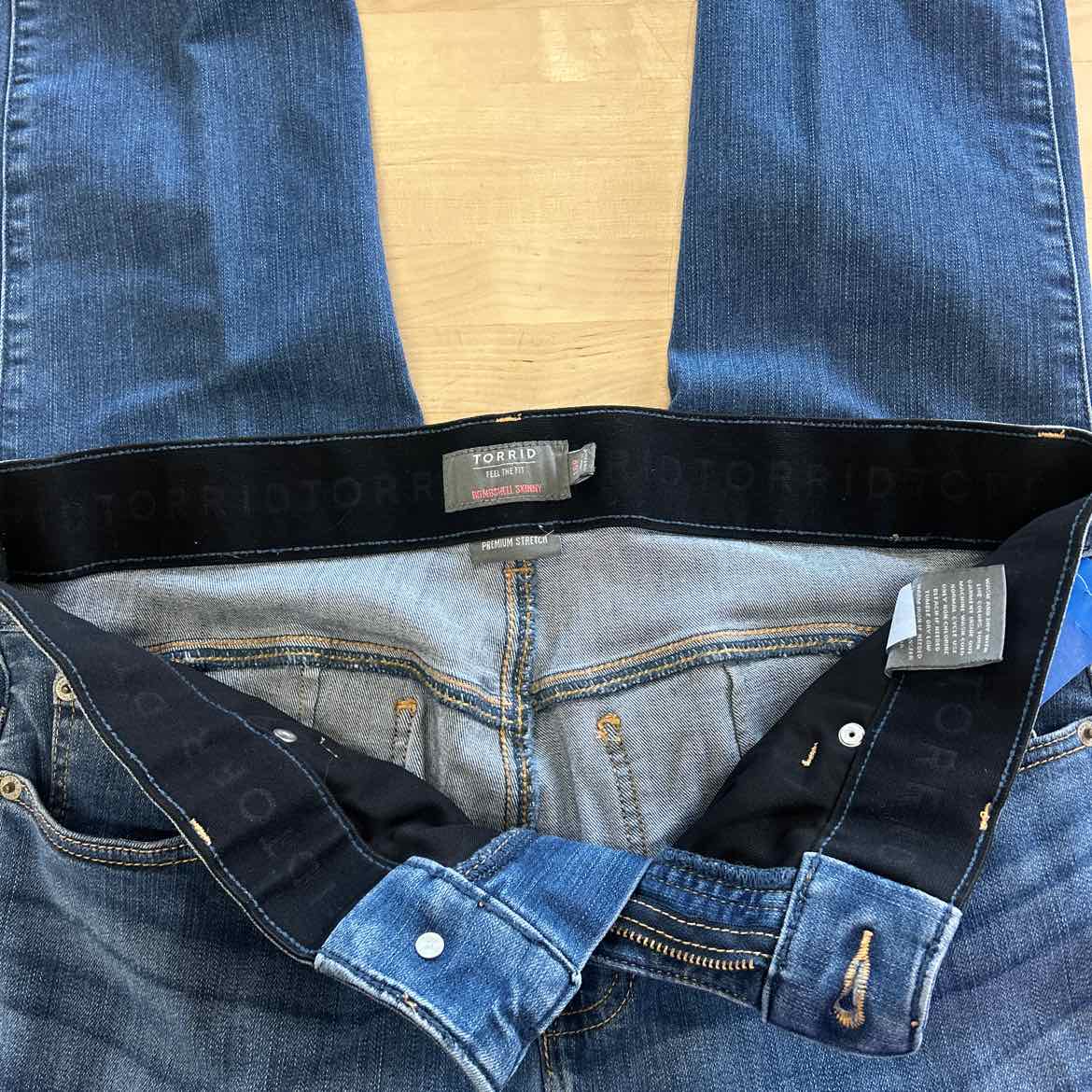 Torrid Size 16 Blue Denim Preloved Jeans