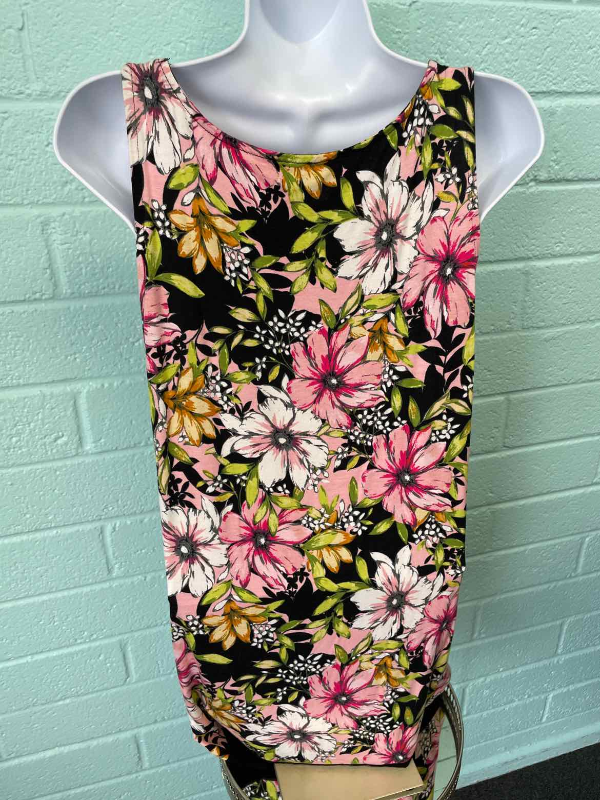 Cable & Gauge Size L pink, black, green Sleeveless