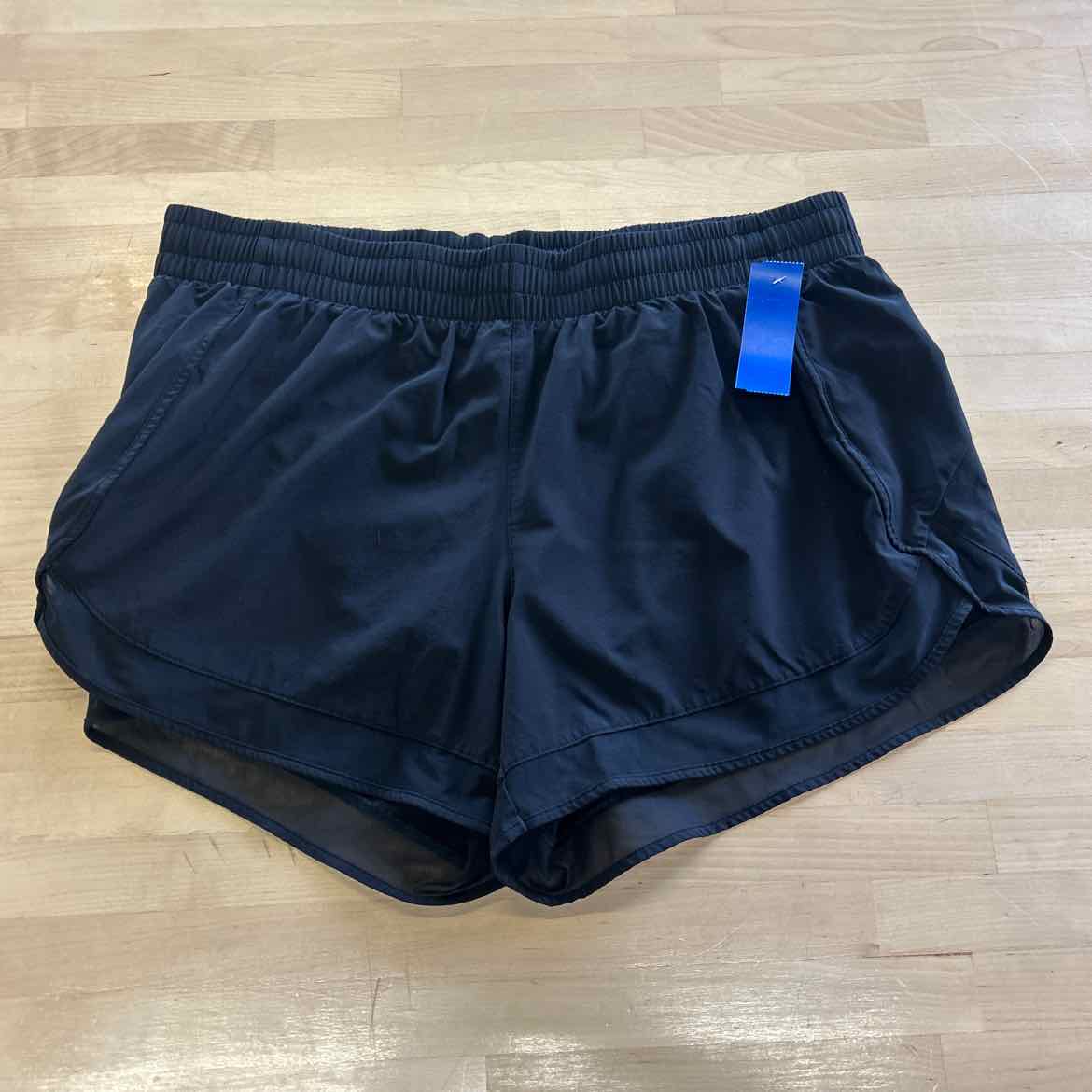 Athleta Size L Black Preloved Athletic Shorts