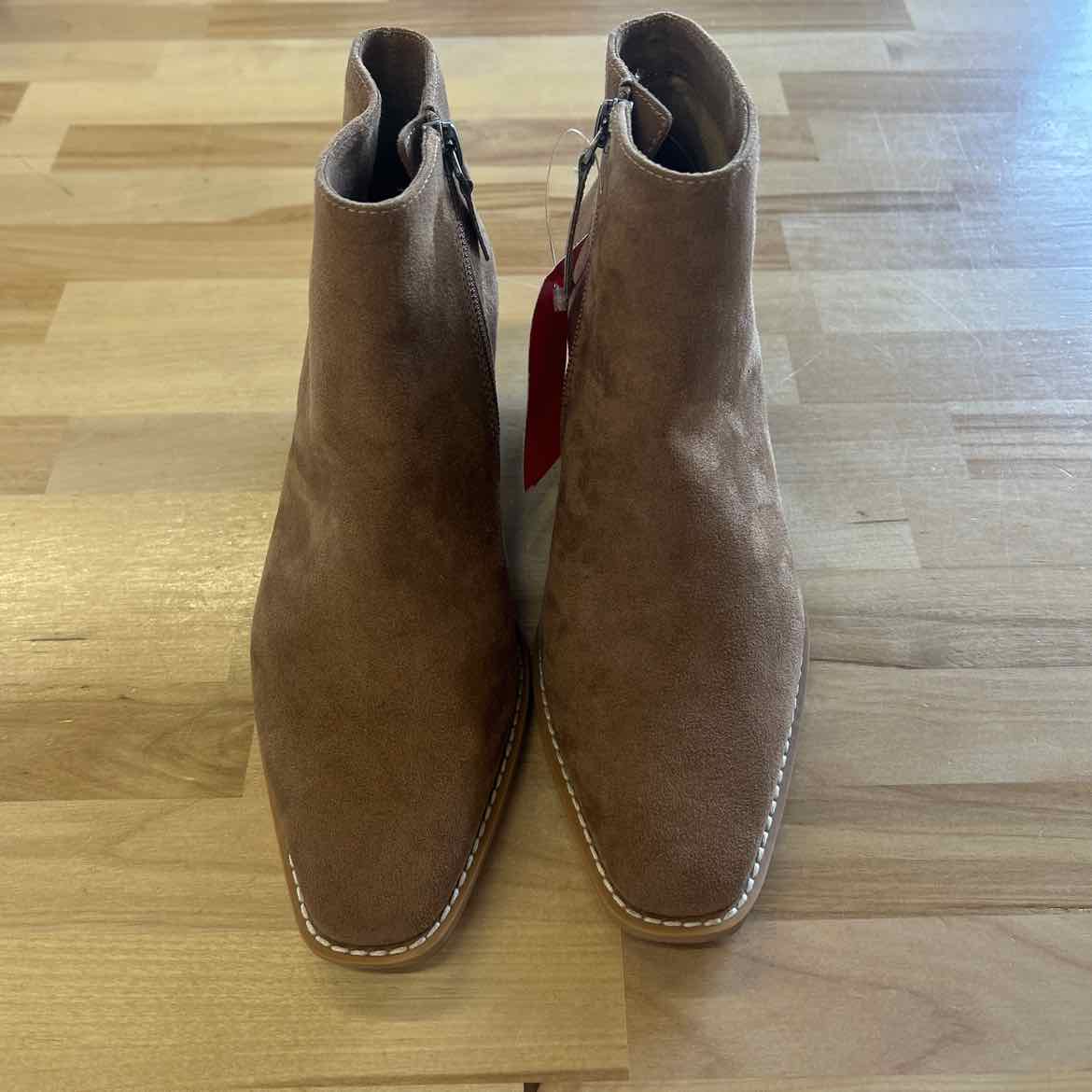 Linea Paolo Size 6 Tan Suede Preloved Bootie