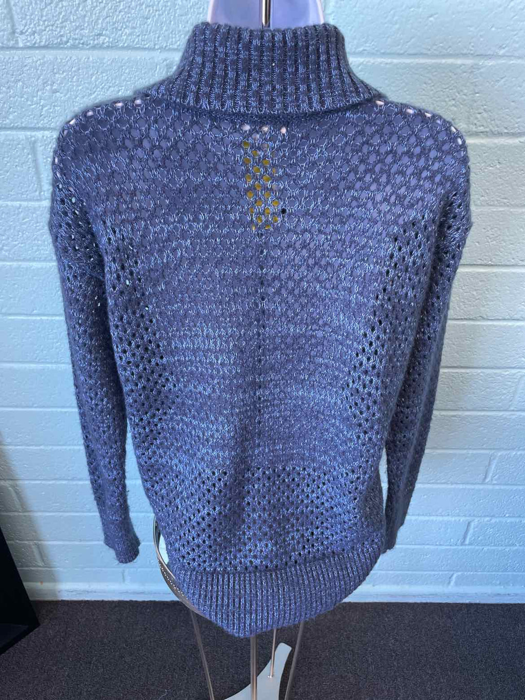 Maurices Size S Blue Sweater