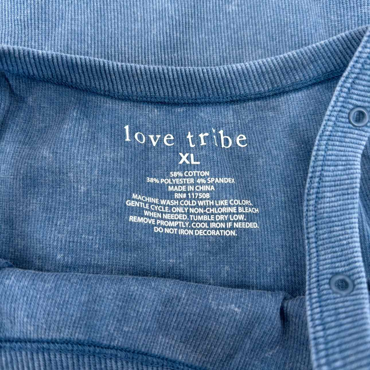 Love Tribe Size XL Born to Be a Cowgirl Graphic Tank Top