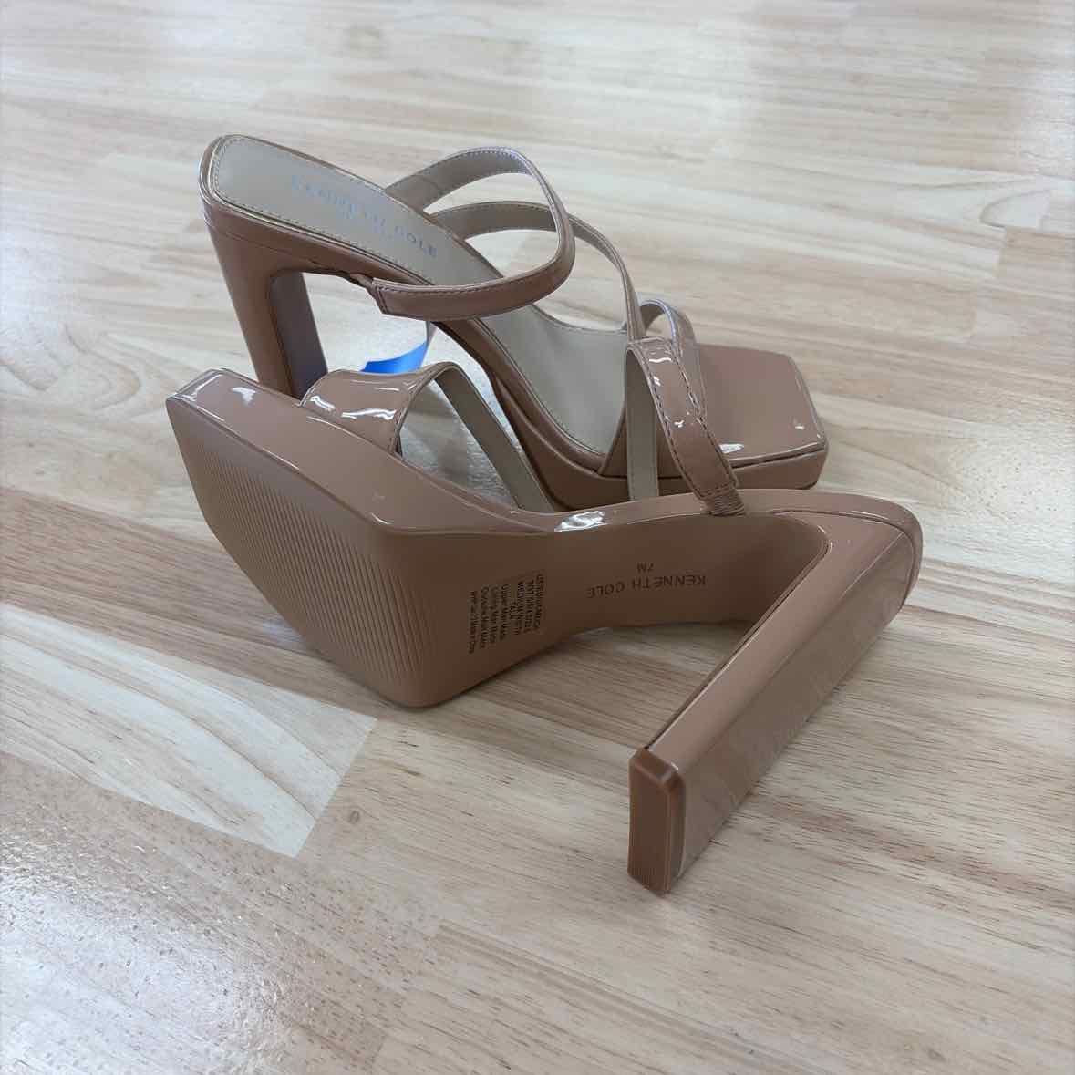 Kenneth Cole Size 7 Kenneth Cole Women's Tala Asymmetrical Platform Sandals