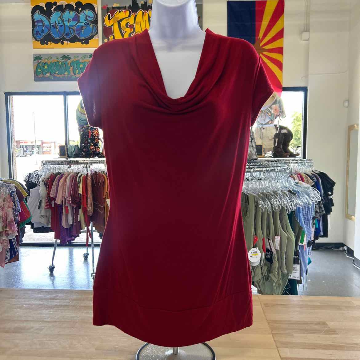Vol.1 Size M Red Rayon Preloved Blouse SS