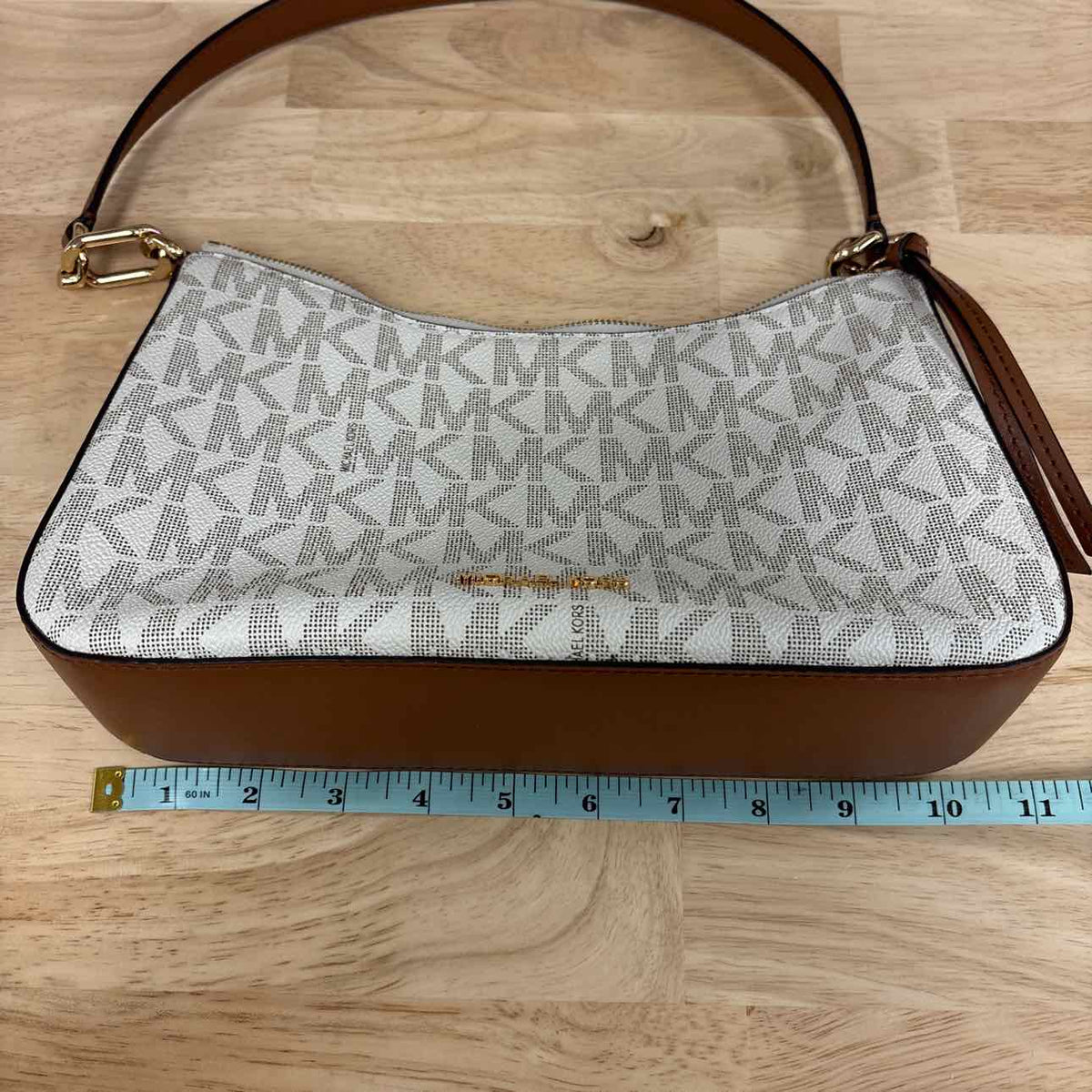 Michael Kors White Leather Preloved Handbag