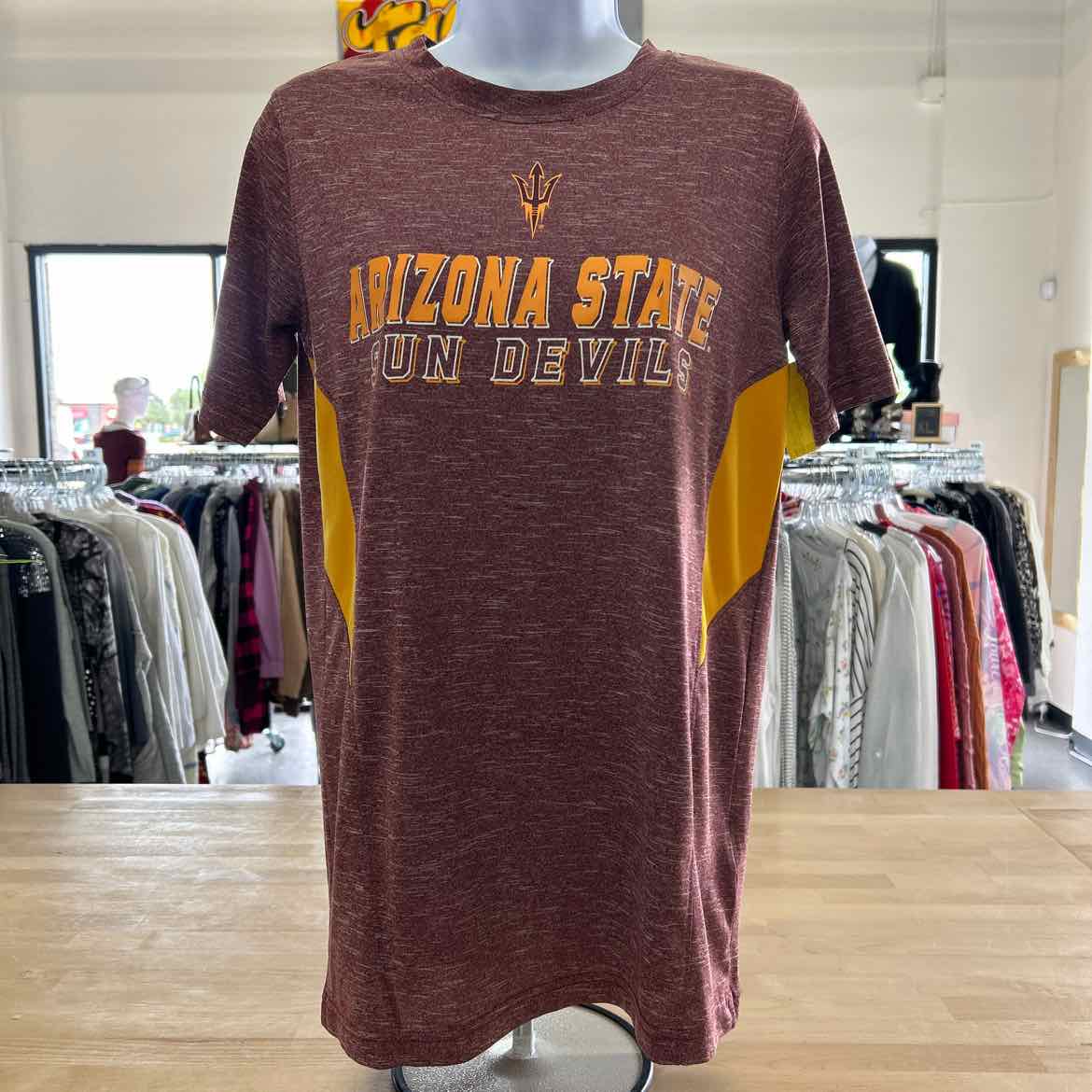 Champion Size S Burgundy Athletic Tee