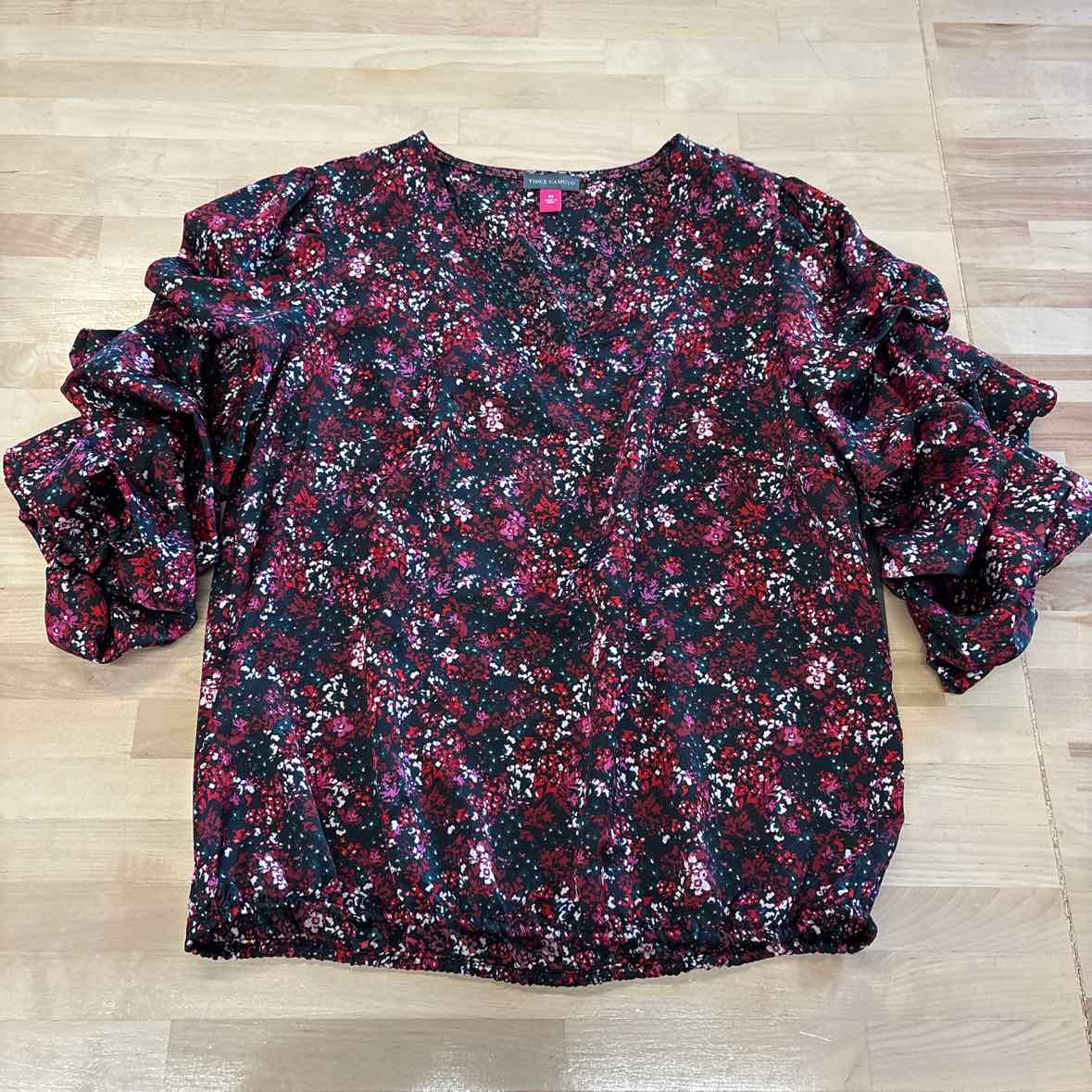 Vince Camuto Size M Black Blouse