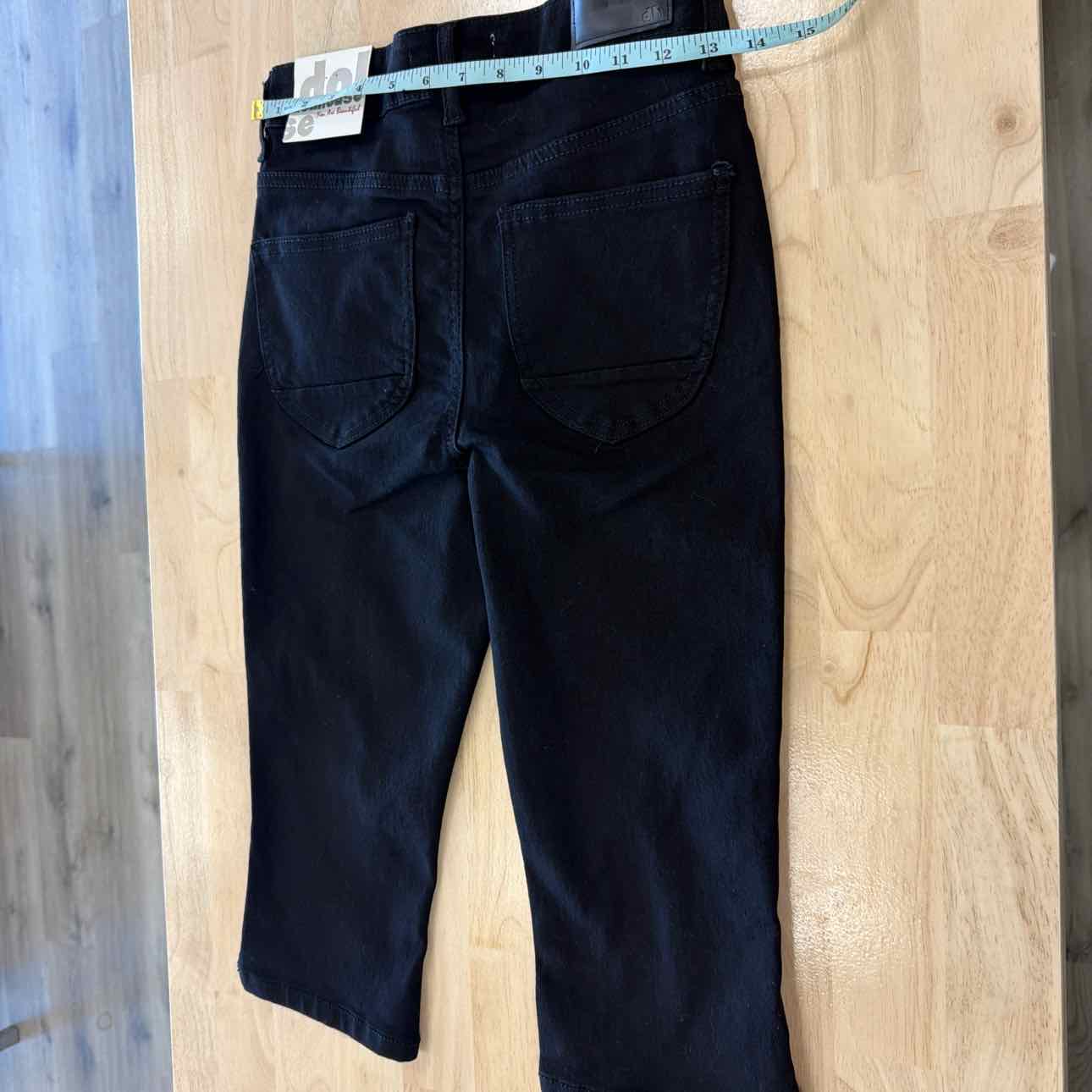 dollhouse Women Size 27 Black New Shorts