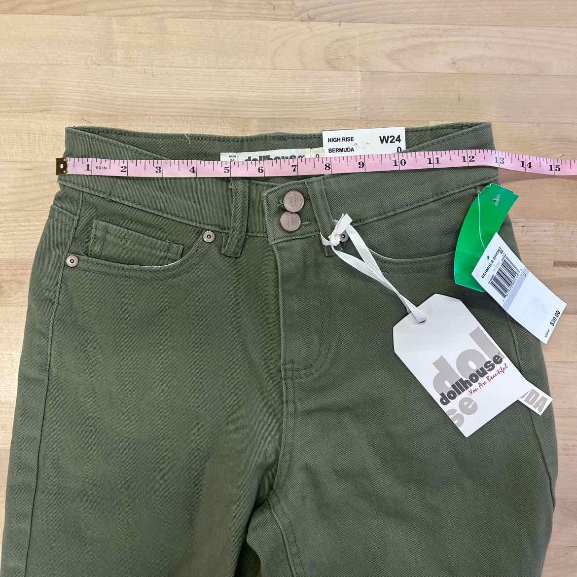 Dollhouse Juniors' High-Rise Frayed Bermuda Shorts - Green - 0
