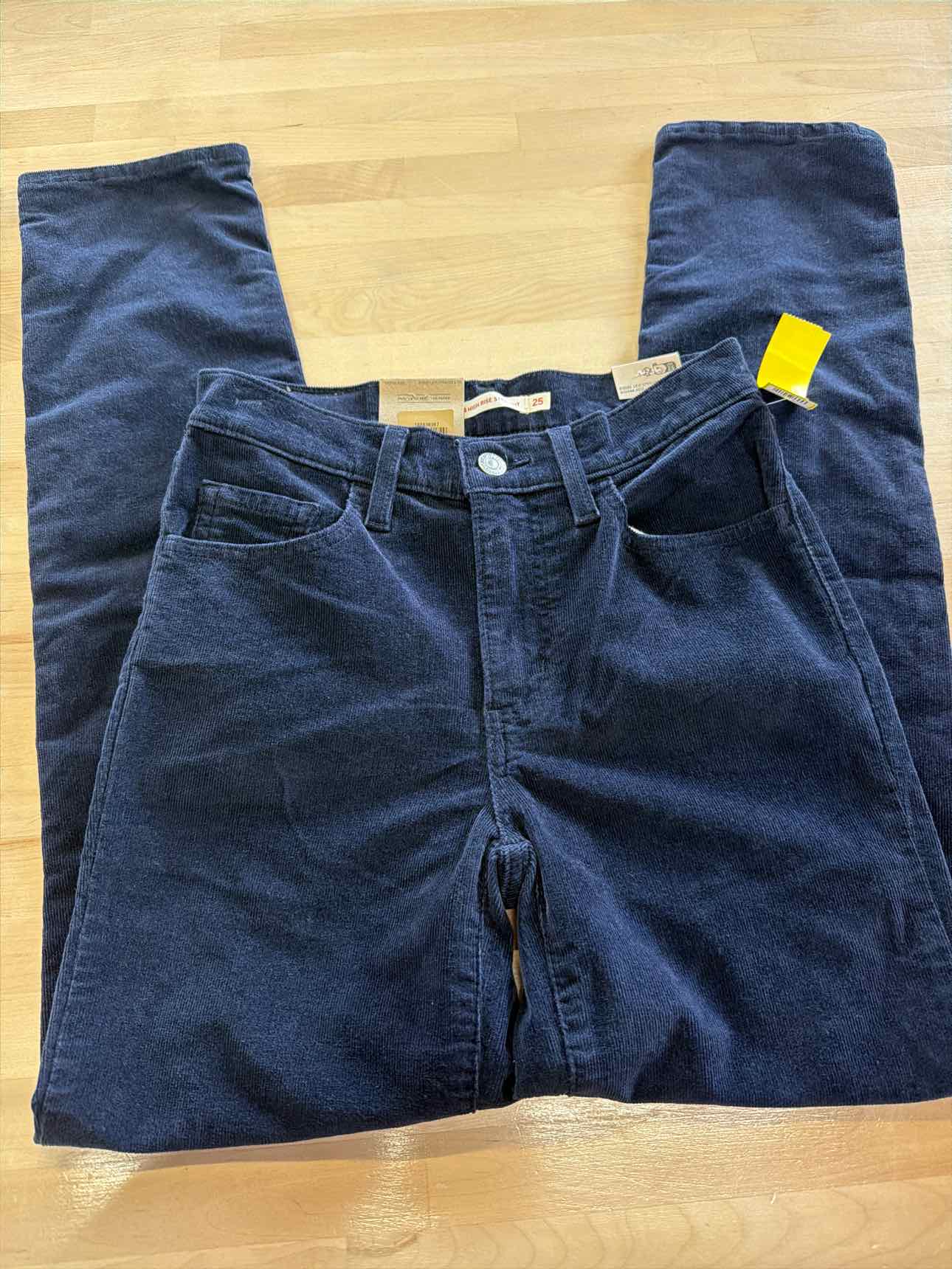 Levi's Women's 724 High Rise Straight Pants