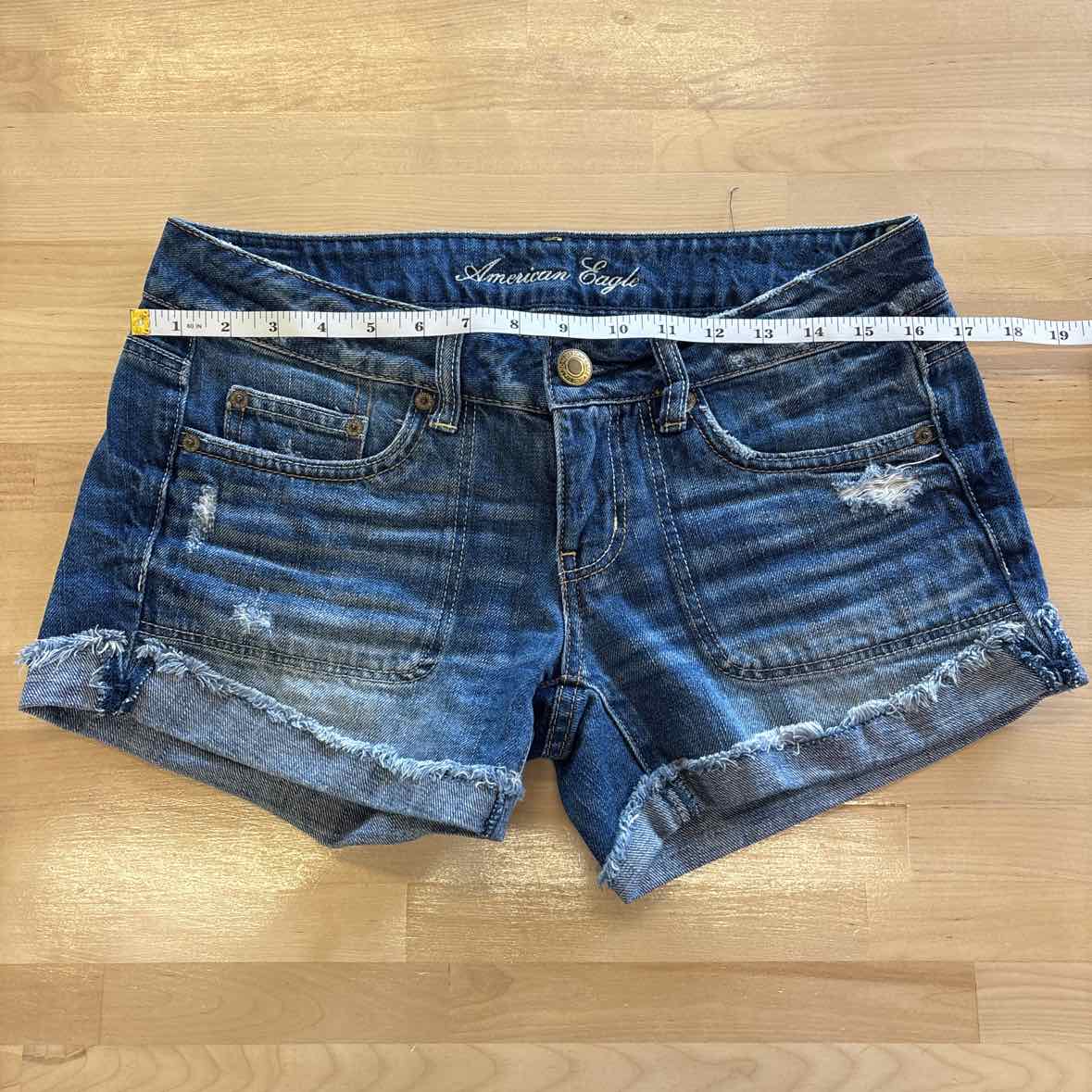 American Eagle Size 4 Blue Shorts