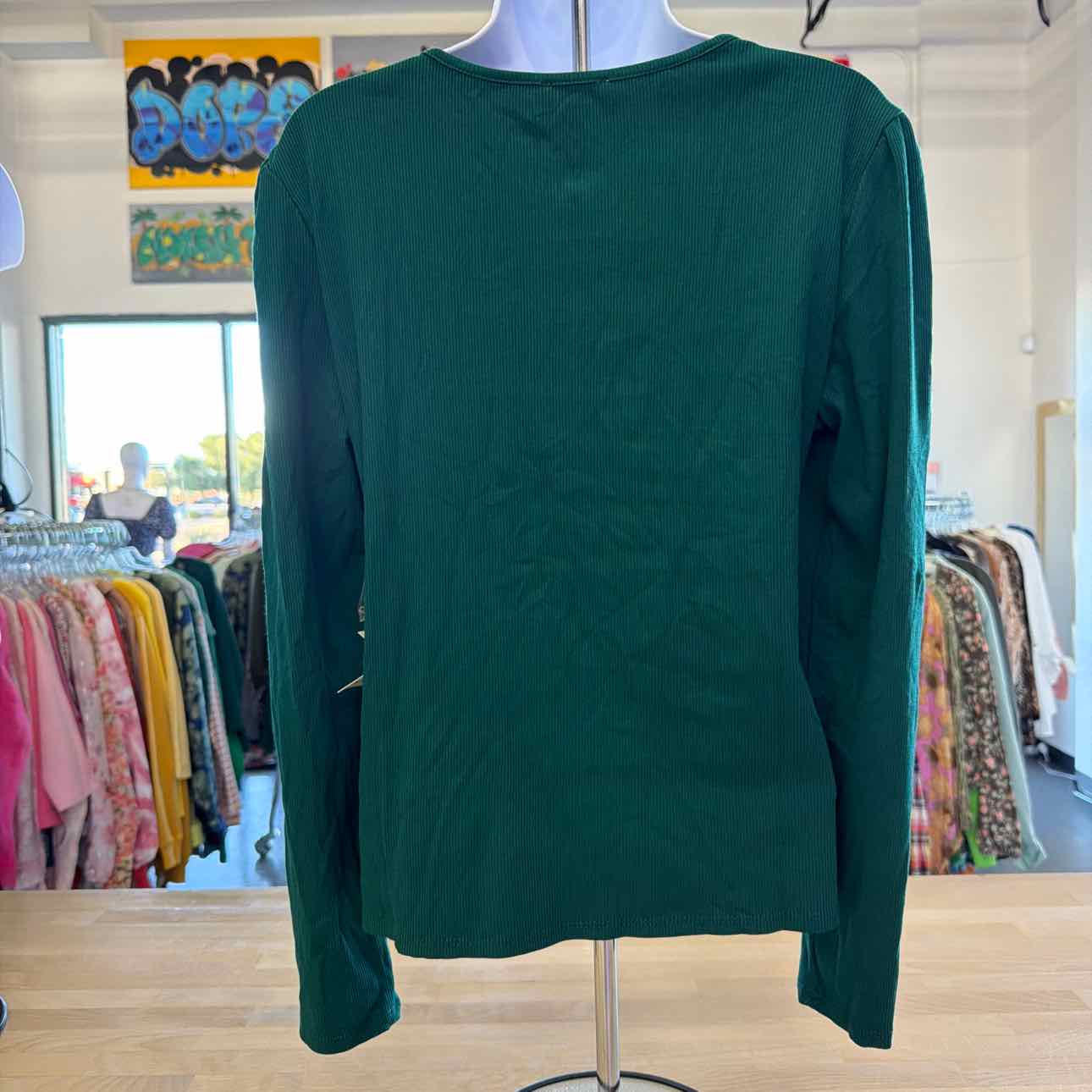 CeCe Size M Green New Long Sleeve