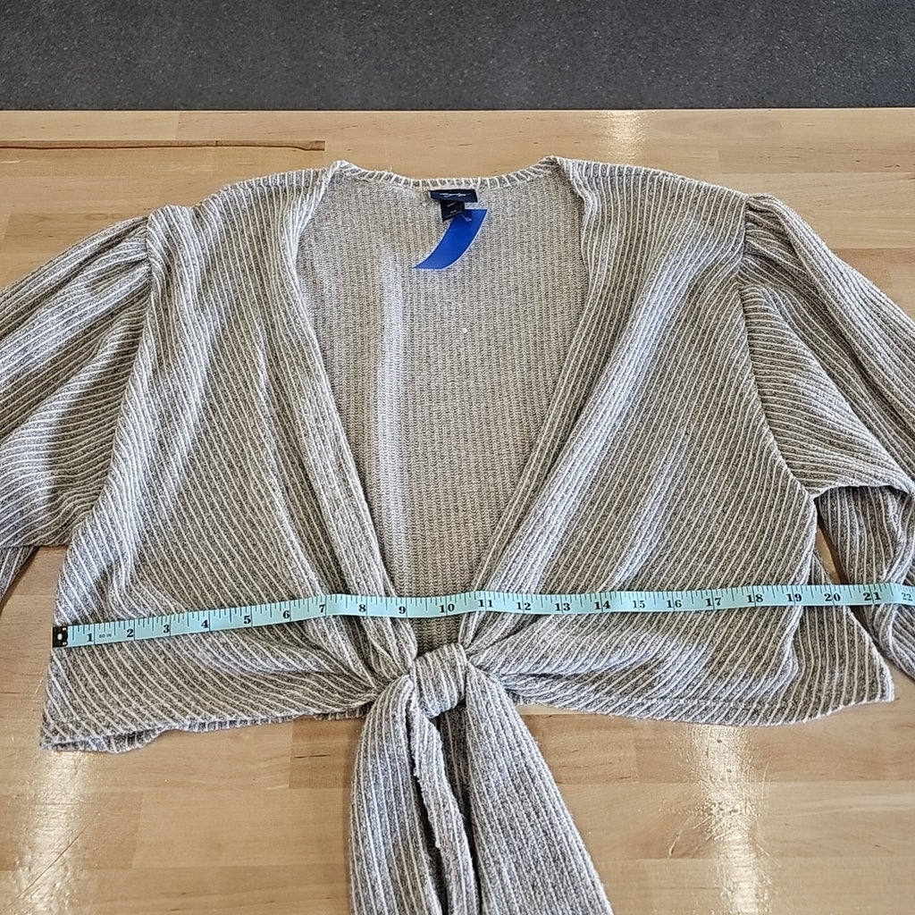 Daytrip Size XS Tan Long Sleeve