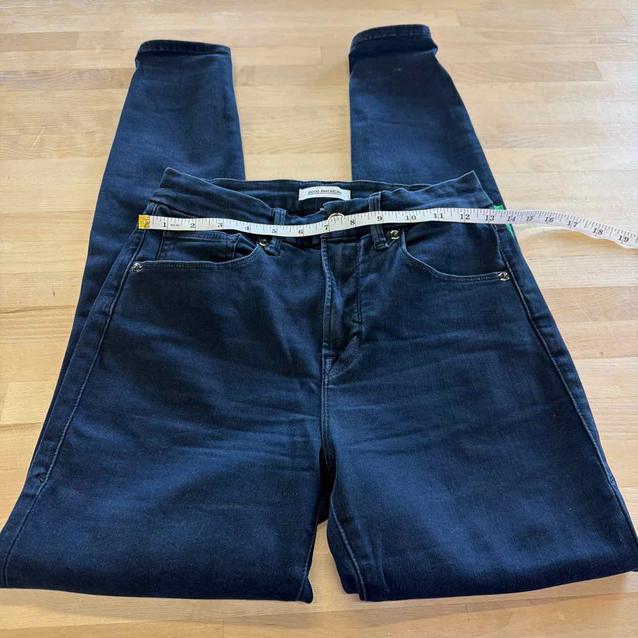 Good American Size 4 Dark BLue Preloved Pants