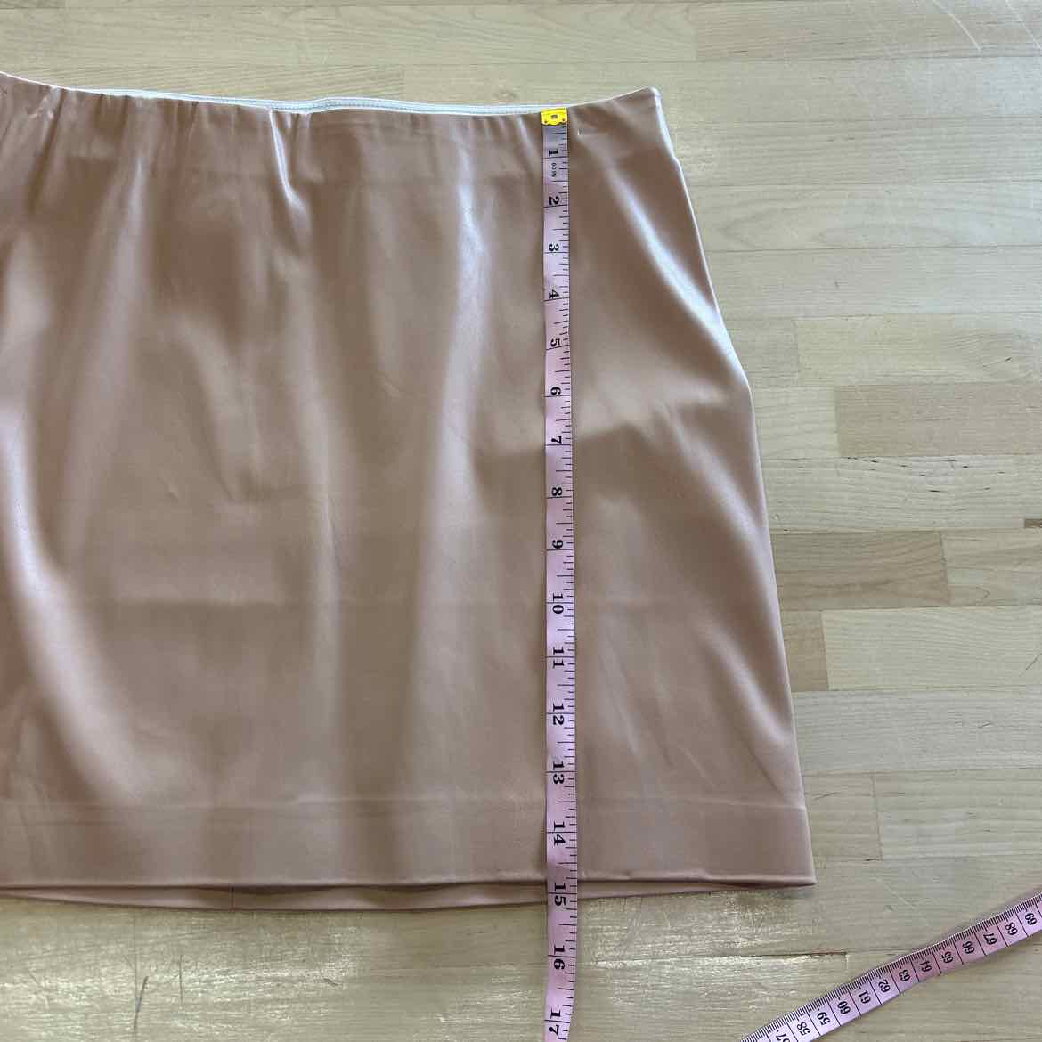 Shinestar Size M Nude Preloved Skirt