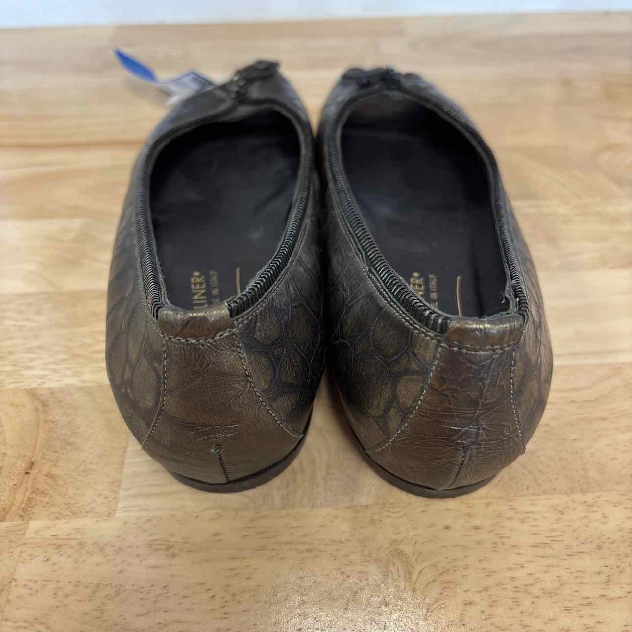 Donald J Pliner Size 8.5 Green Leather Preloved Flats