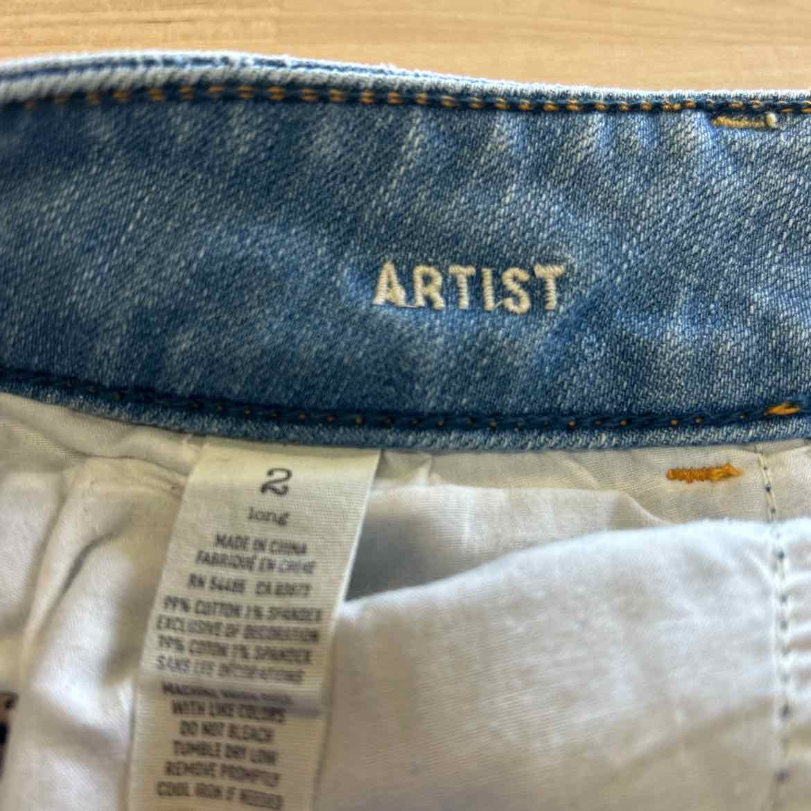 American Eagle Size 2 Blue Jeans