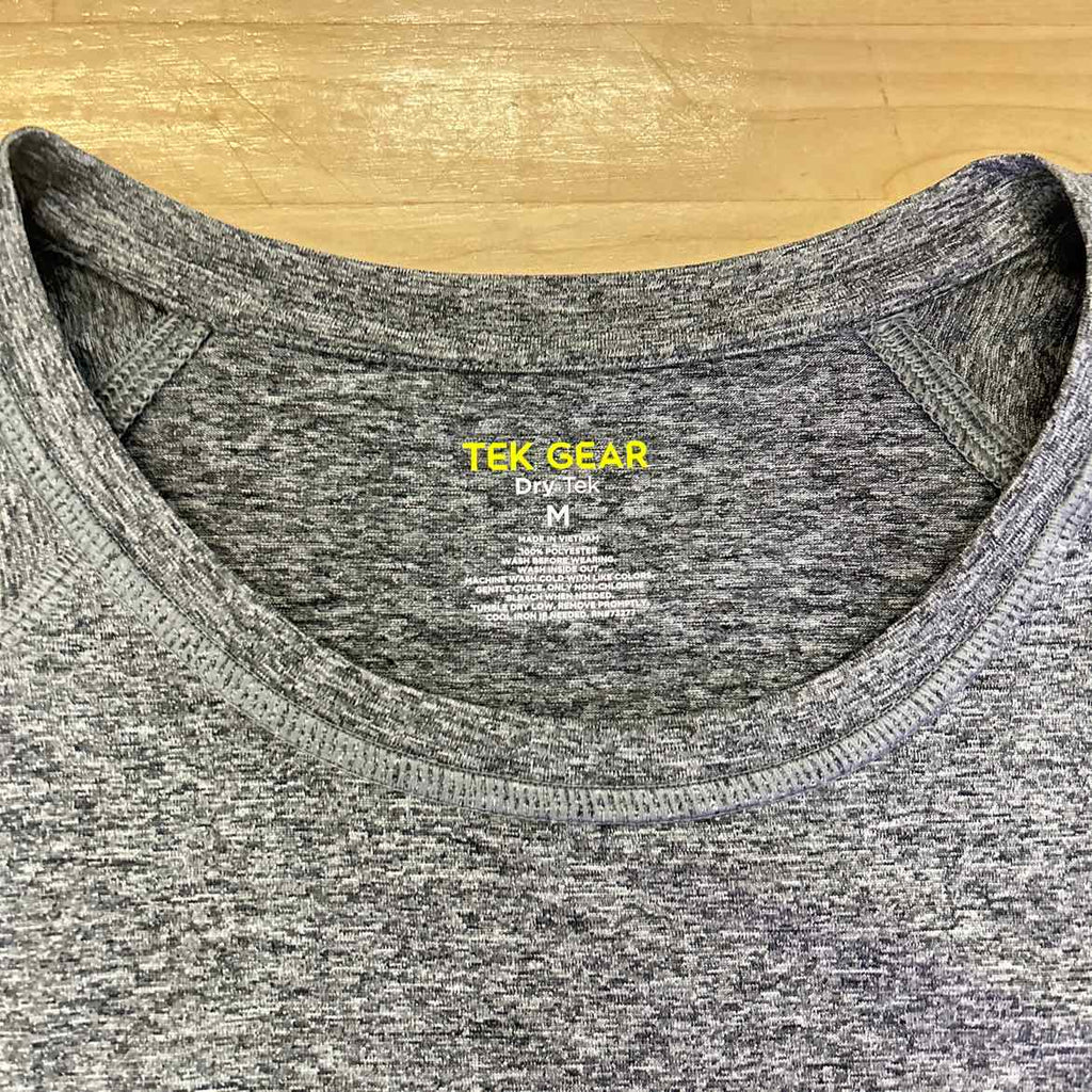 Tek gear Size M Gray Preloved Athletic Tee