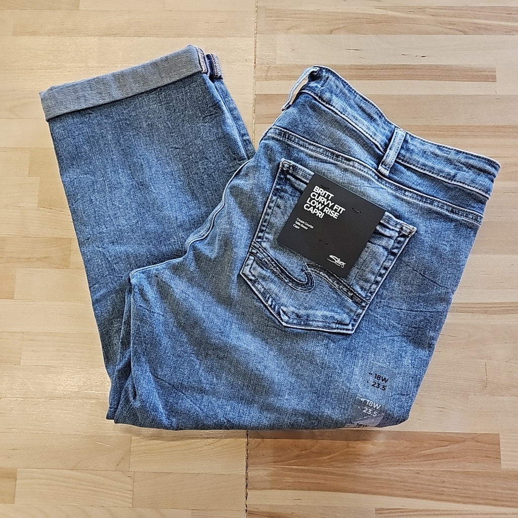 Silver Jean Co. Size 18W Blue Denim New Capris
