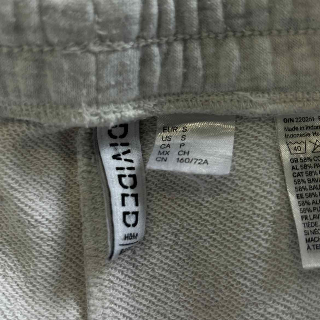 Divided Size S Gray Preloved Sweatpants