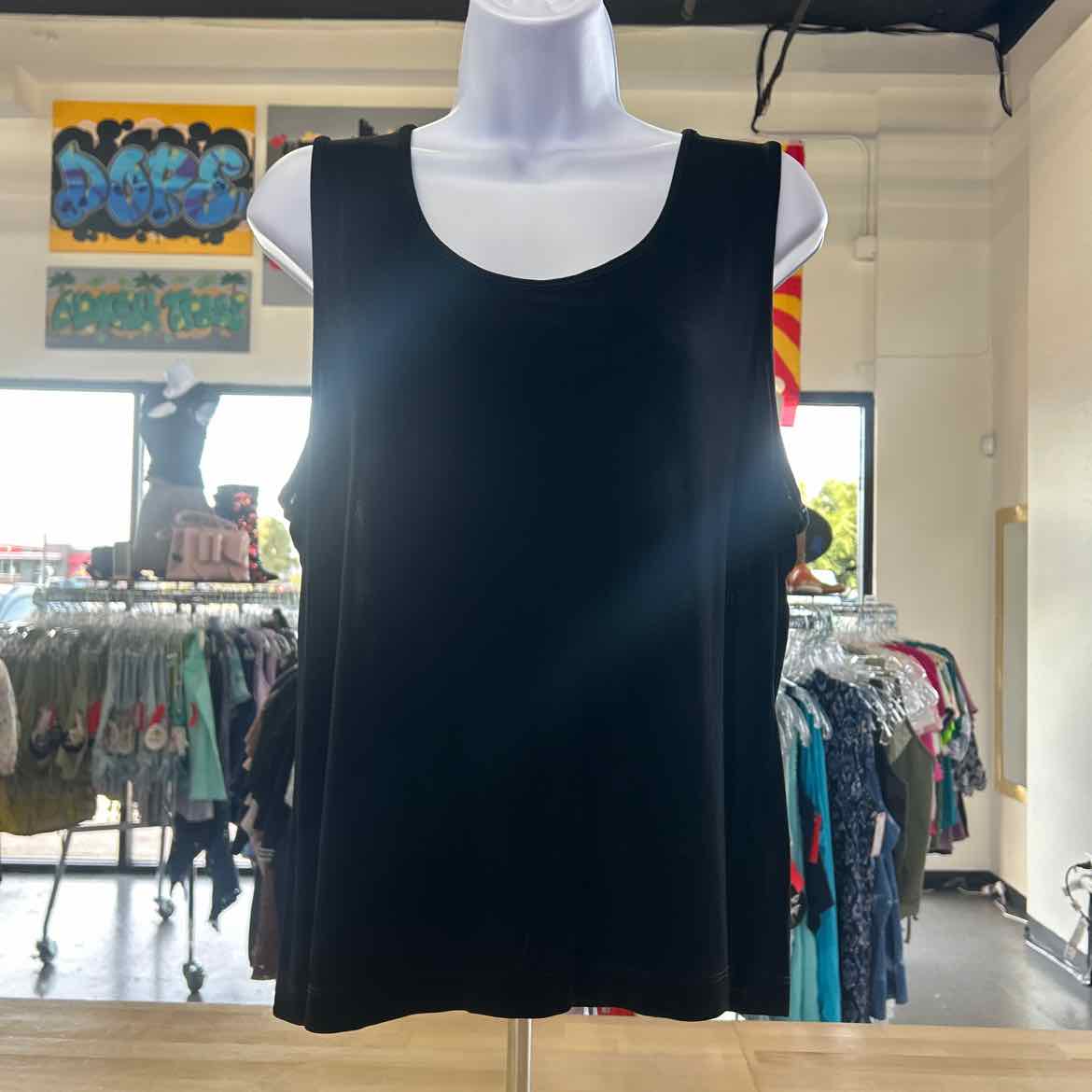 Kiara Size L Black Preloved Tank