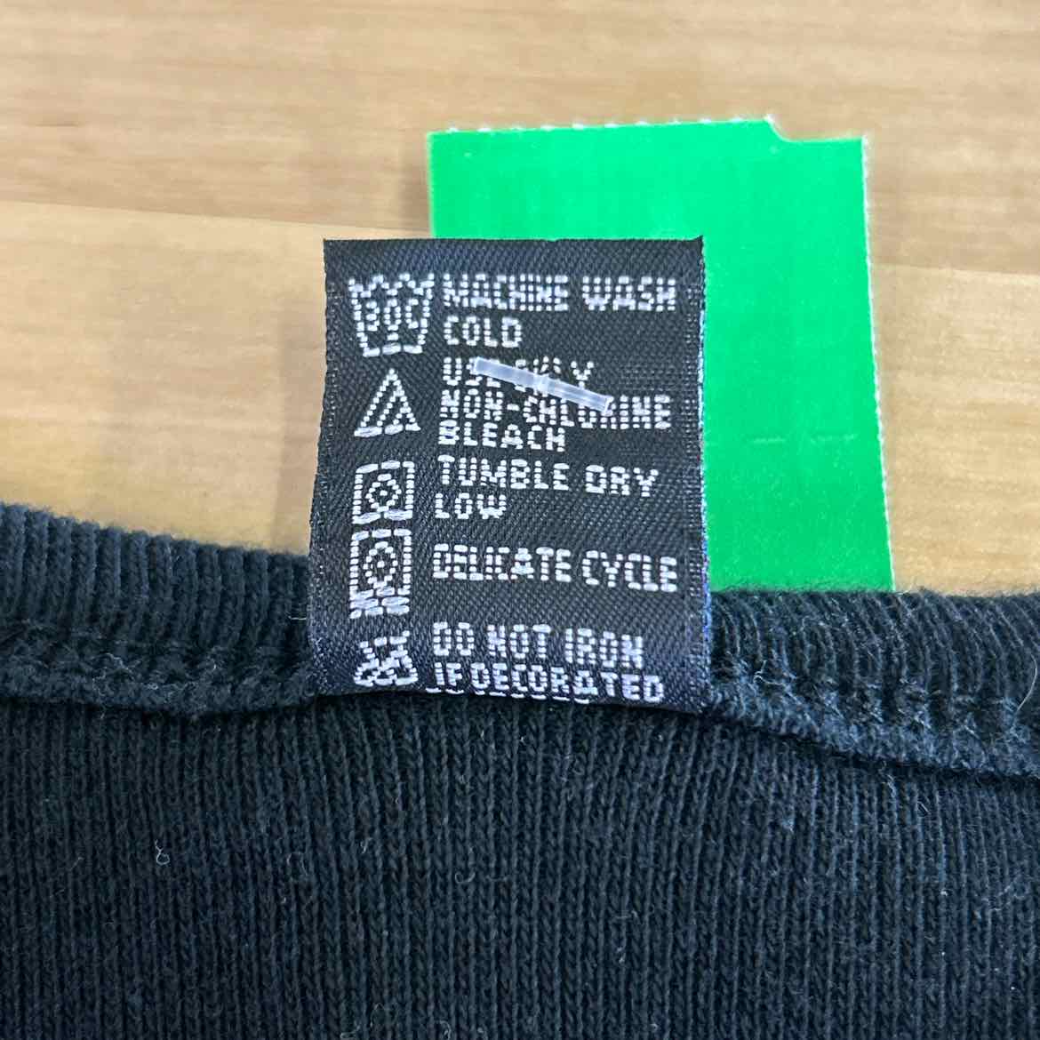Point Sportswear Size L Black Cotton Preloved T-Shirt SS