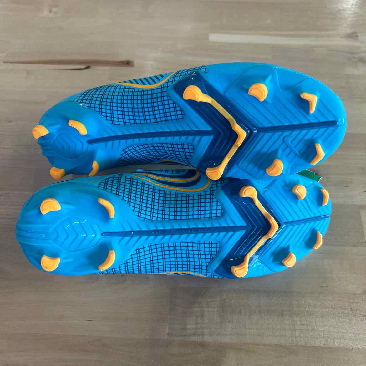 Nike Size 4 Blue New Misc. Shoes