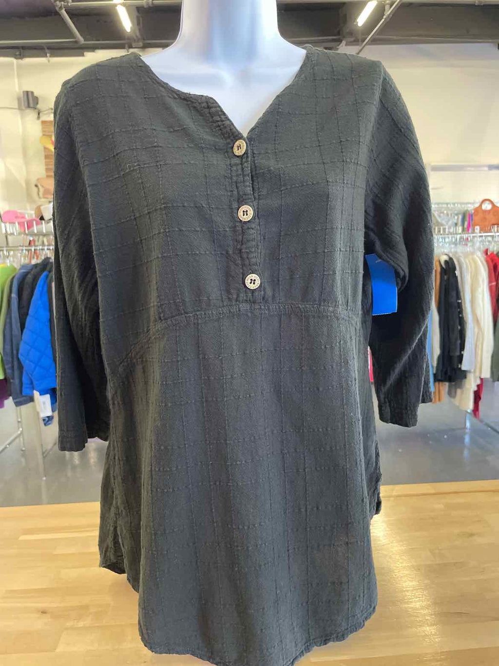 EzzEWear Size S Black Blouse