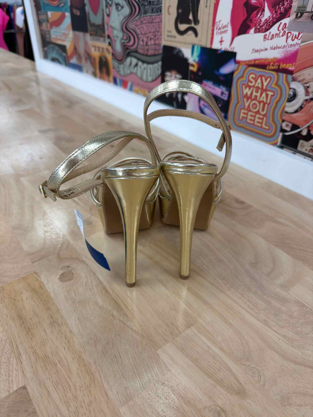 Chinese Laundry Size 9.5 Gold Preloved Heels