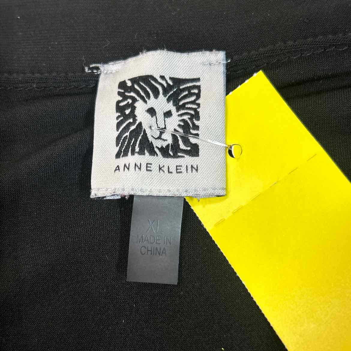 Anne Klein Size XL Black Mesh Preloved Longsleeve