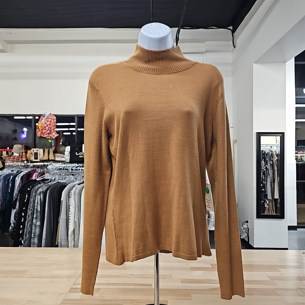 Sharon Young Size M Tan Turtleneck