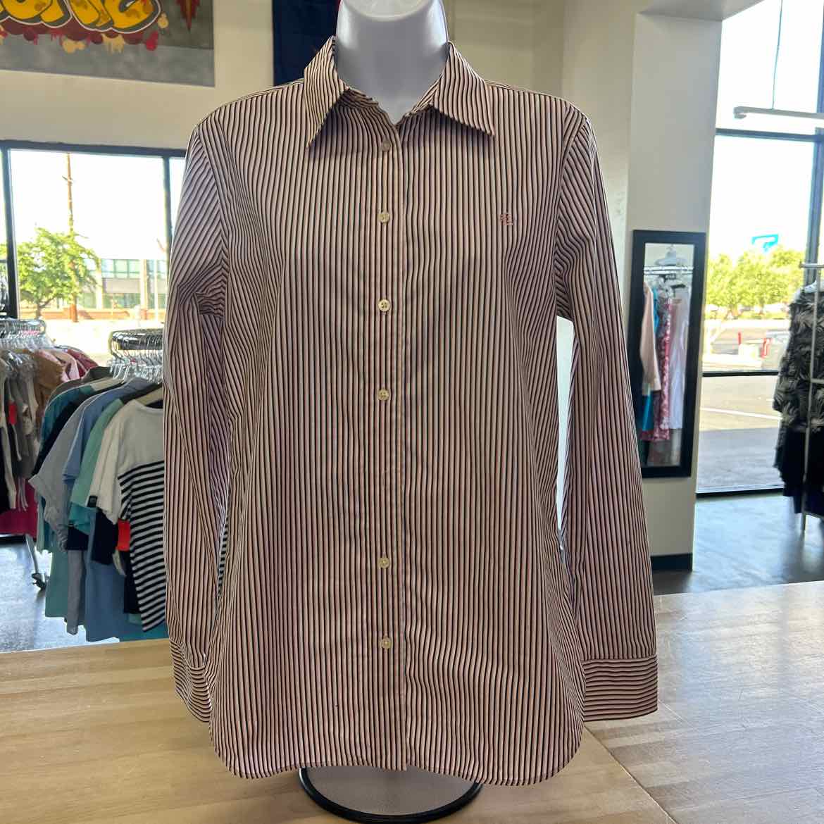 Ralph Lauren Size M Pink Preloved Button Down LS