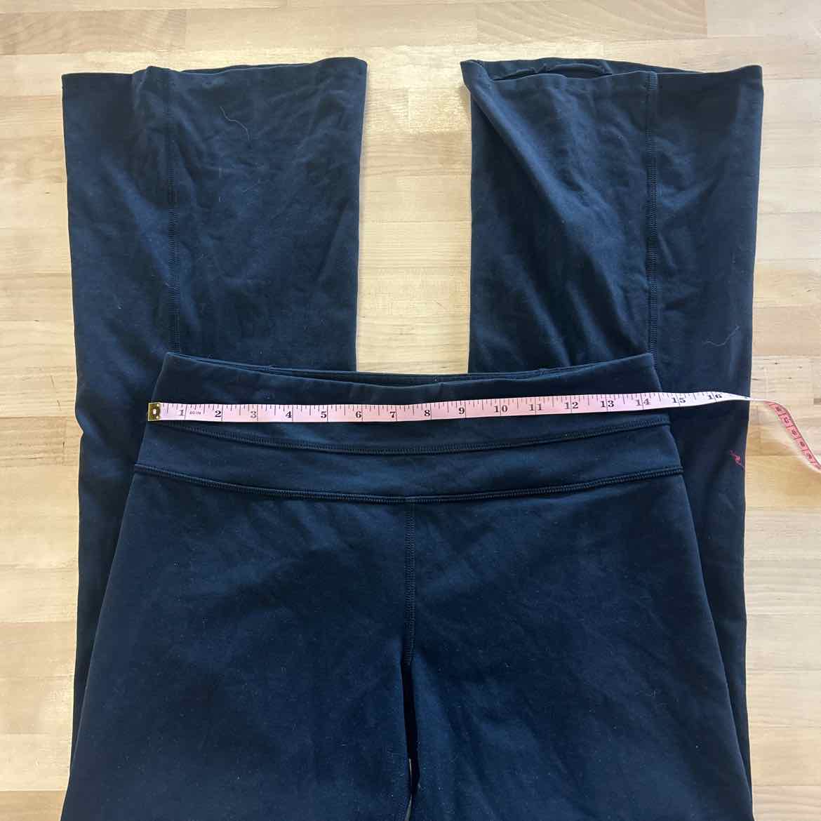 LuluLemon Size 8 Black Used Athletic Pants
