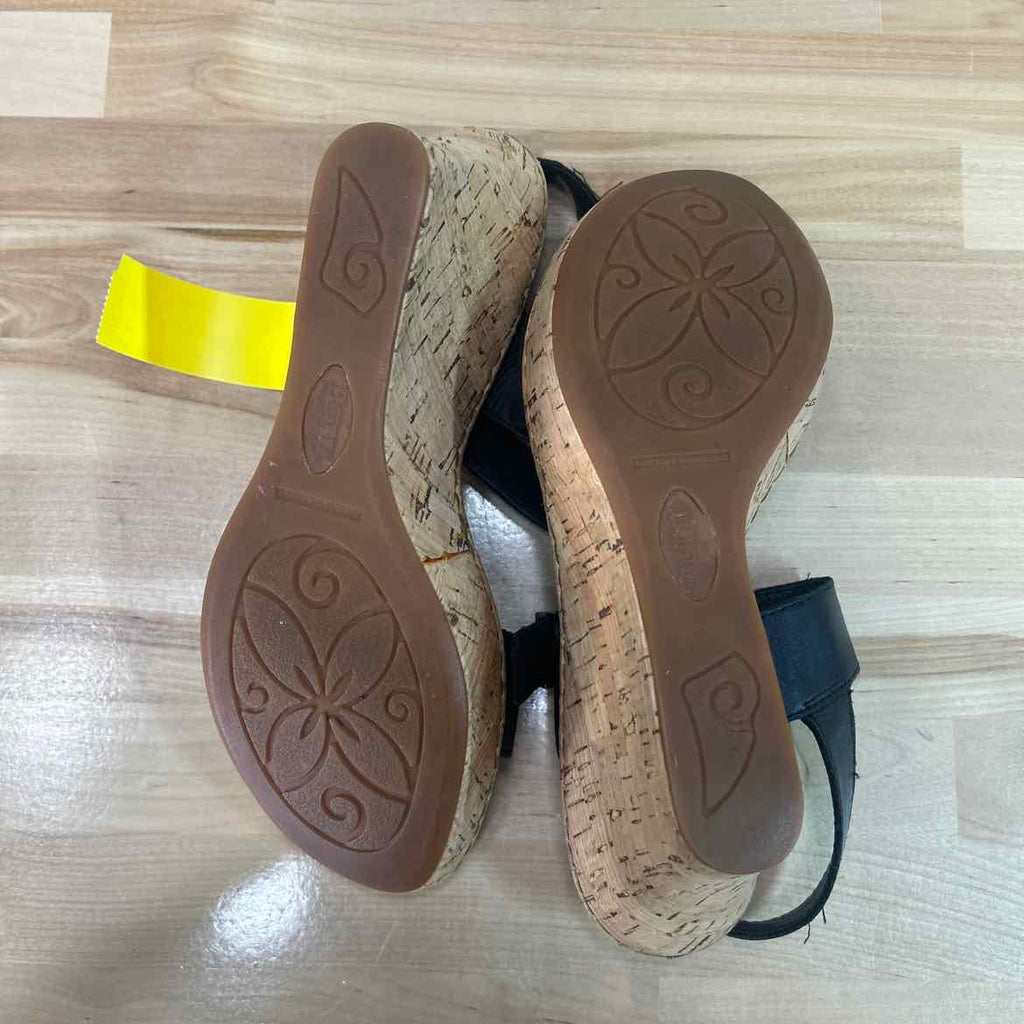 Born Size 6.5 Black/Brown Preloved Wedges
