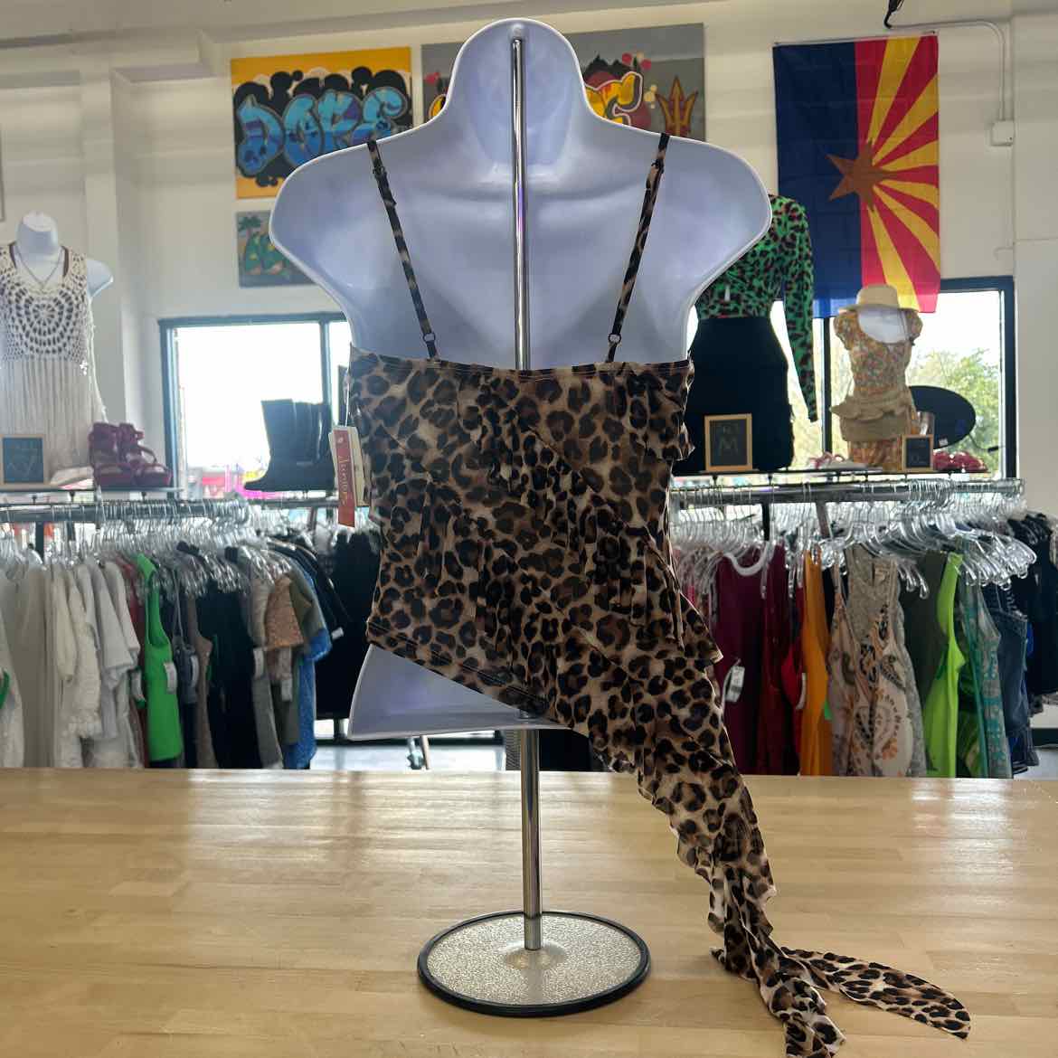 Charmed Hearts Size XS Brown Preloved Tank