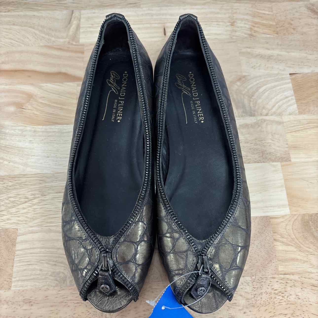 Donald J Pliner Size 8.5 Green Leather Preloved Flats